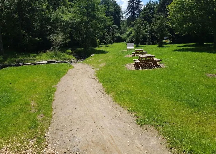 Schneckenhuette Daire Meschede