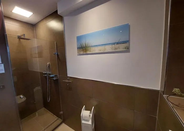 Schneckenhuette Daire Meschede