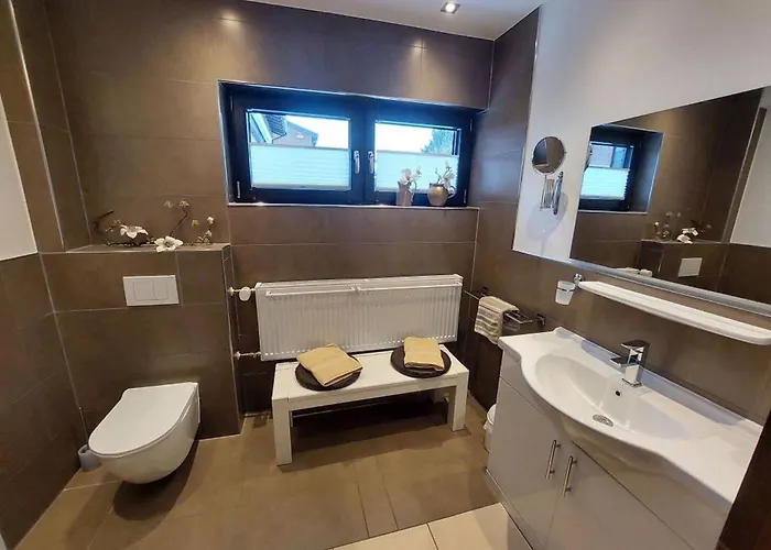 Schneckenhuette Daire Meschede